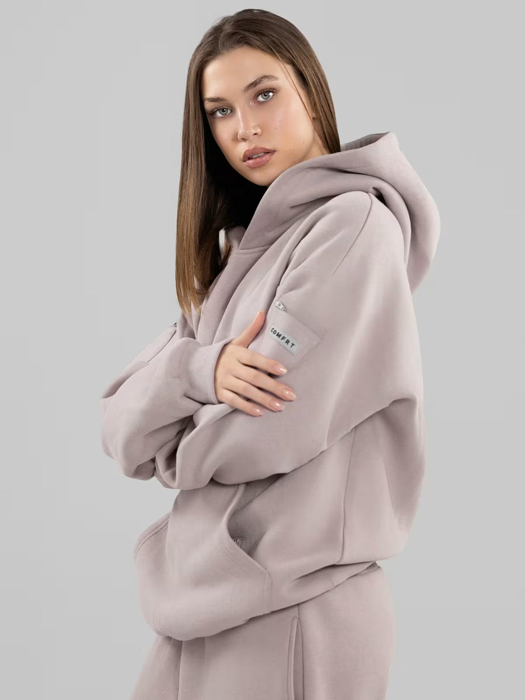 Travel Essentials Hoodie - COMFRT